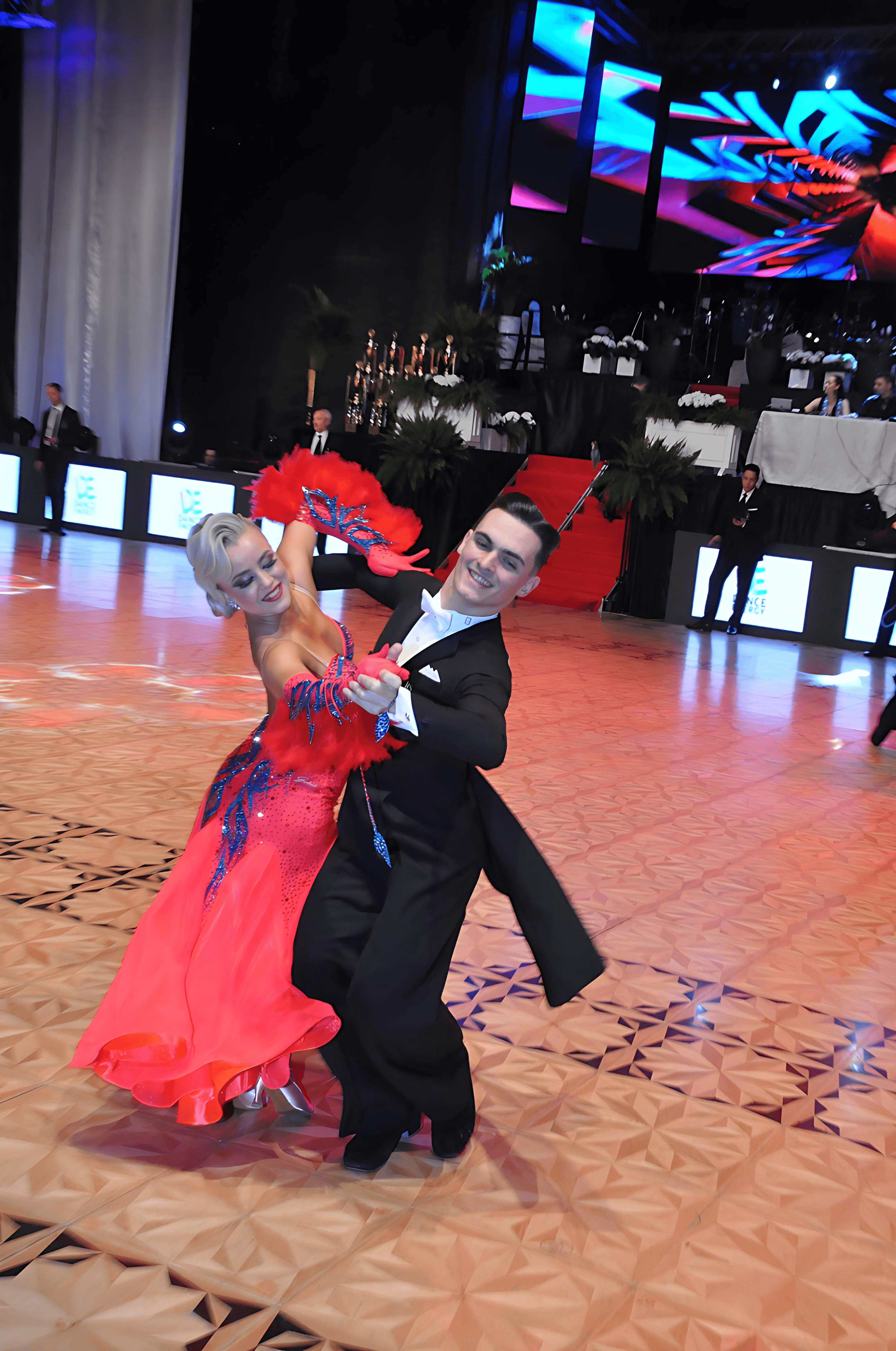 Ballroom Essence - Moment special